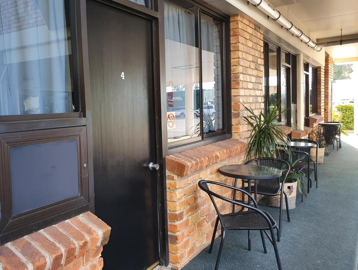 Archer Park Motel Rockhampton Zewnętrze zdjęcie